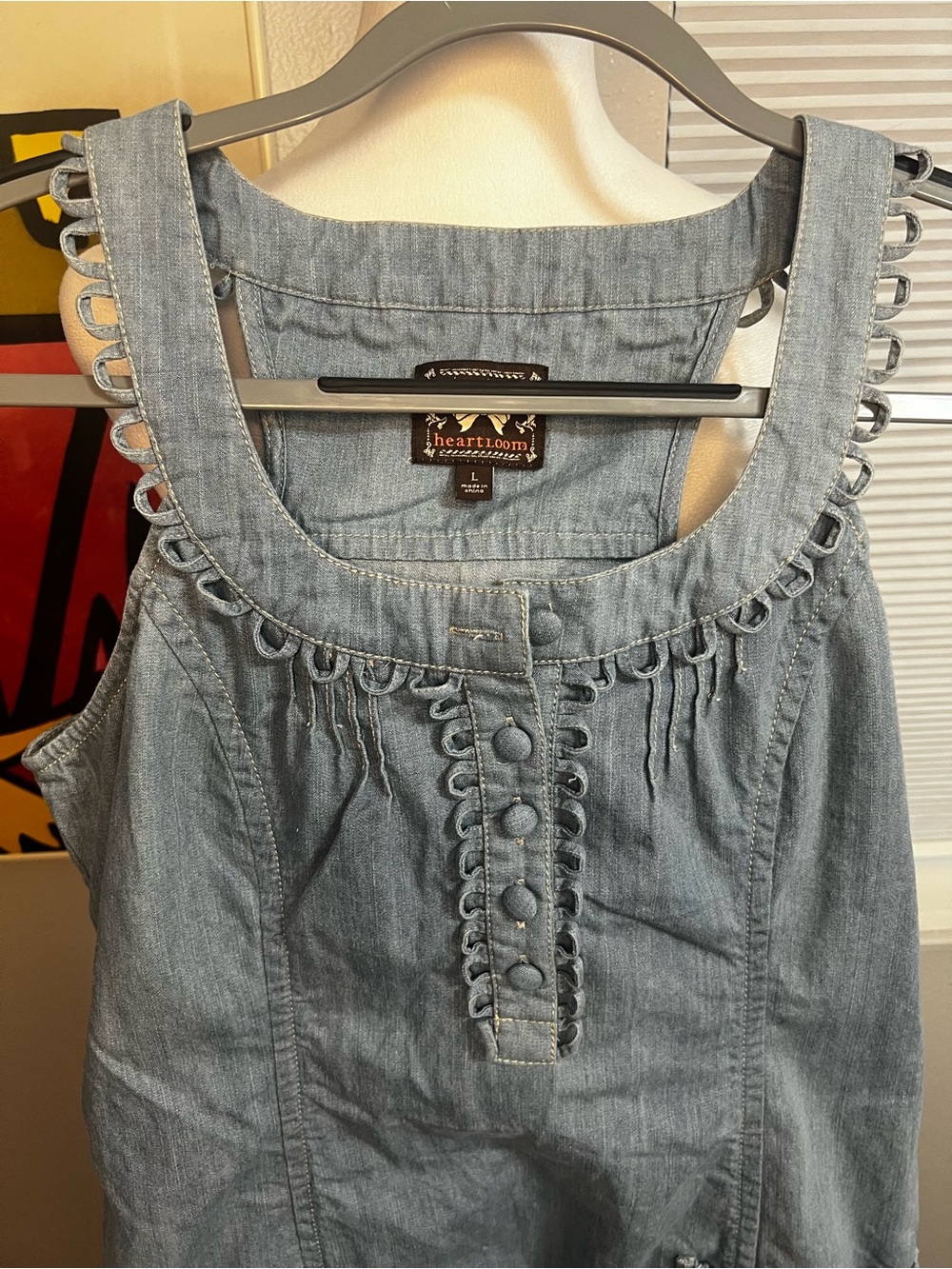 Heartloom Jean Mini Dress 90s Short
Large Button Razorback scallop - Picture 6 of 16
